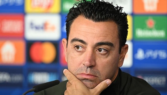 Lejos del banquillo, pero no fuera: el cargo que le ofrecen a Xavi en el club