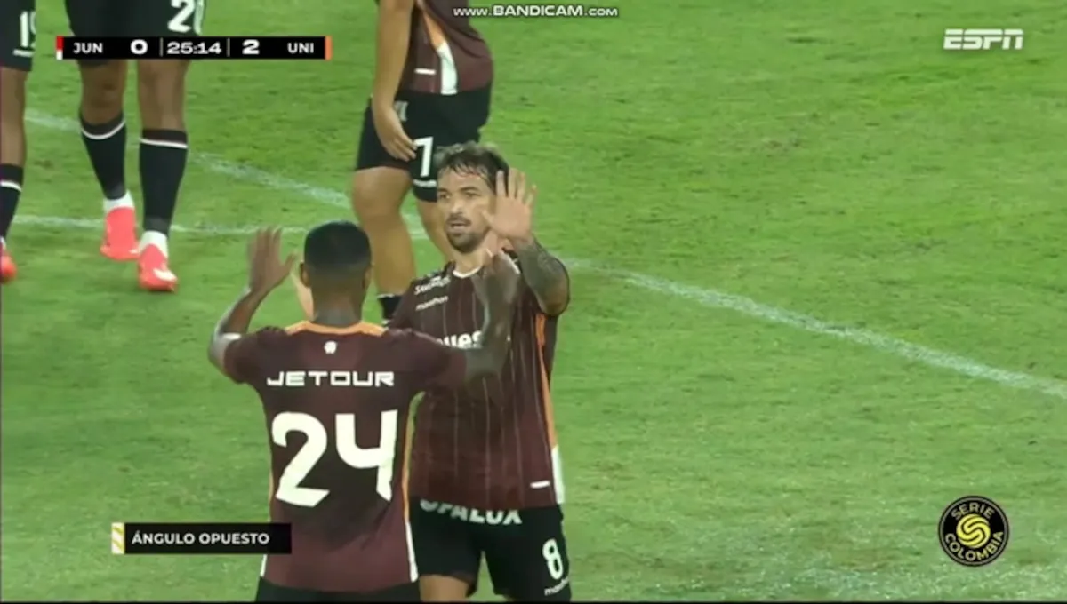 ¡Zapatazo letal! Gol de Gabriel Costa para el 2-0 de Universitario vs. Junior