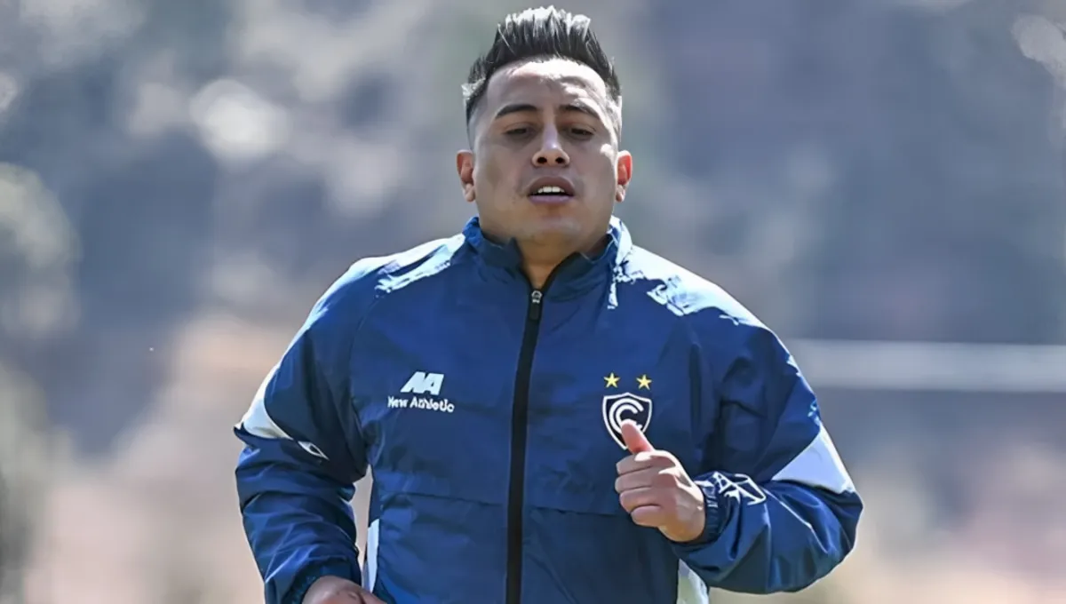 Christian Cueva y su último intento por quedarse en Cienciano: ¿cuándo se definirá su futuro?