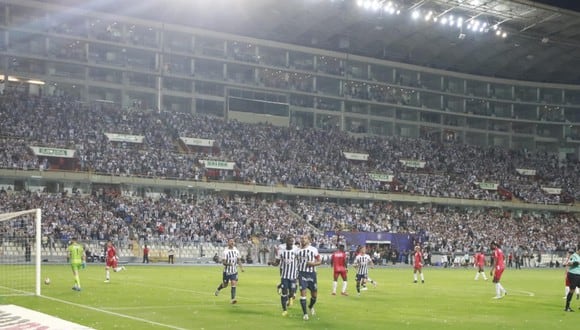 ¡Solo blanquiazules! Alianza Lima confirmó que clásico ante Universitario será con hinchada local