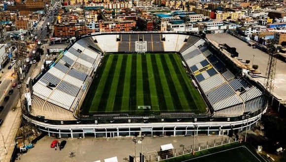 Por el uso de su cancha auxiliar: CD-FPF desestimó denuncia de Universitario a Alianza Lima