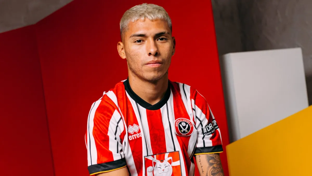 ¡Con la Blanquirroja! Jefferson Cáceres fue presentado como jugador del Sheffield United